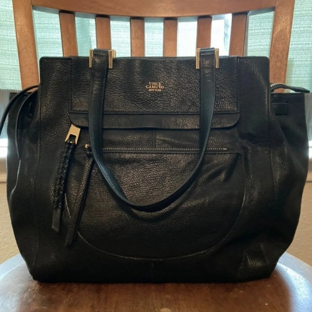 Vince Camuto Leather Tote/Bag